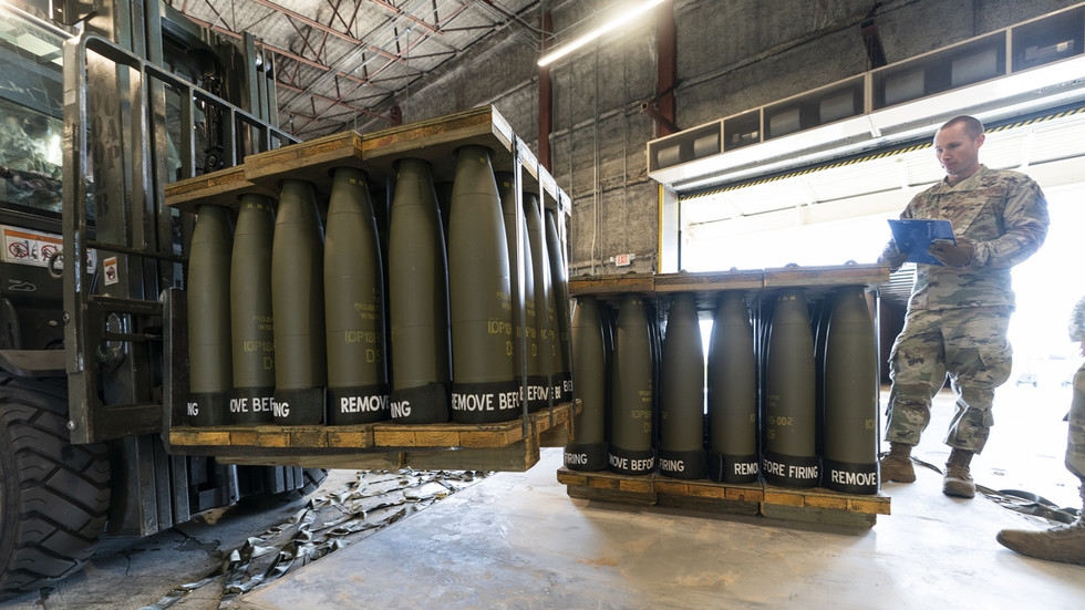 US has ‘frozen' weapons sales to Ukraine
