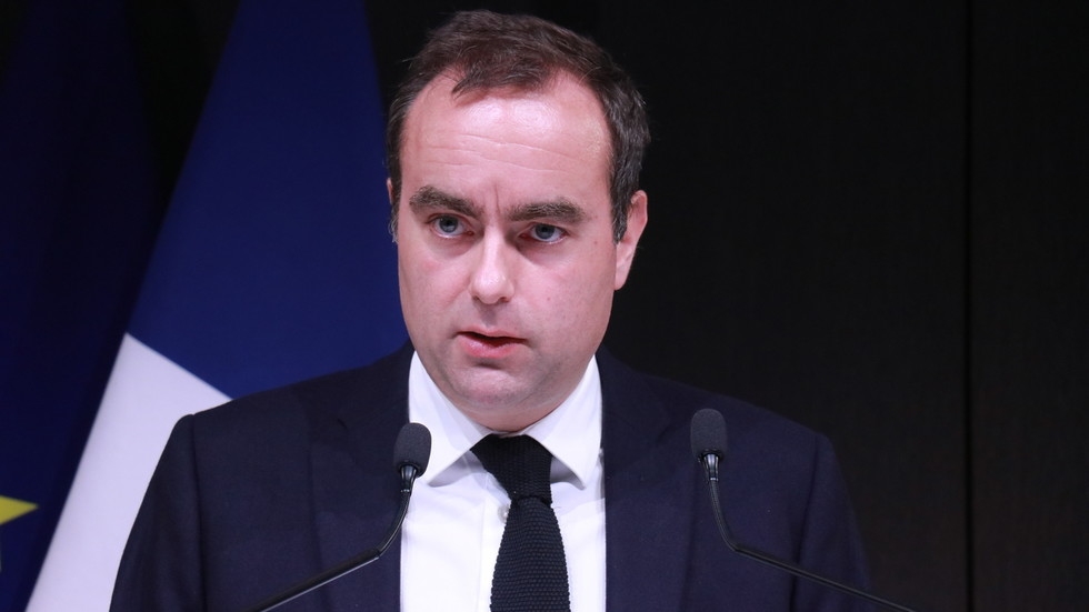 France to seize Russian cash for Ukrainian military