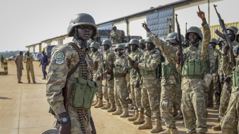 US orders staff to leave African state
