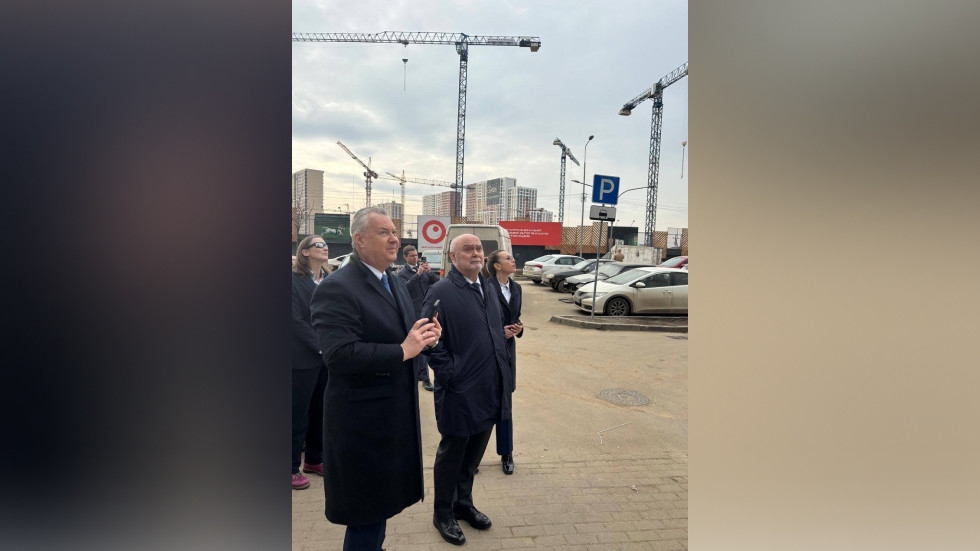 OSCE chief taken to Ukrainian drone attack site near Moscow (PHOTOS)