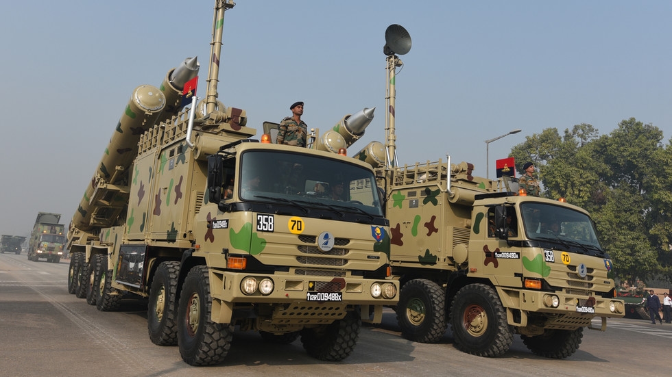 Indian military eyes 800km-range BrahMos missiles