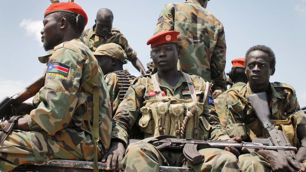 UK warns Brits to leave African state