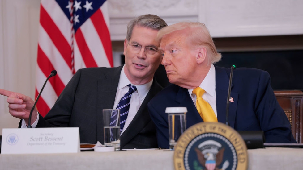 White House explains Russia's absence from tariff list