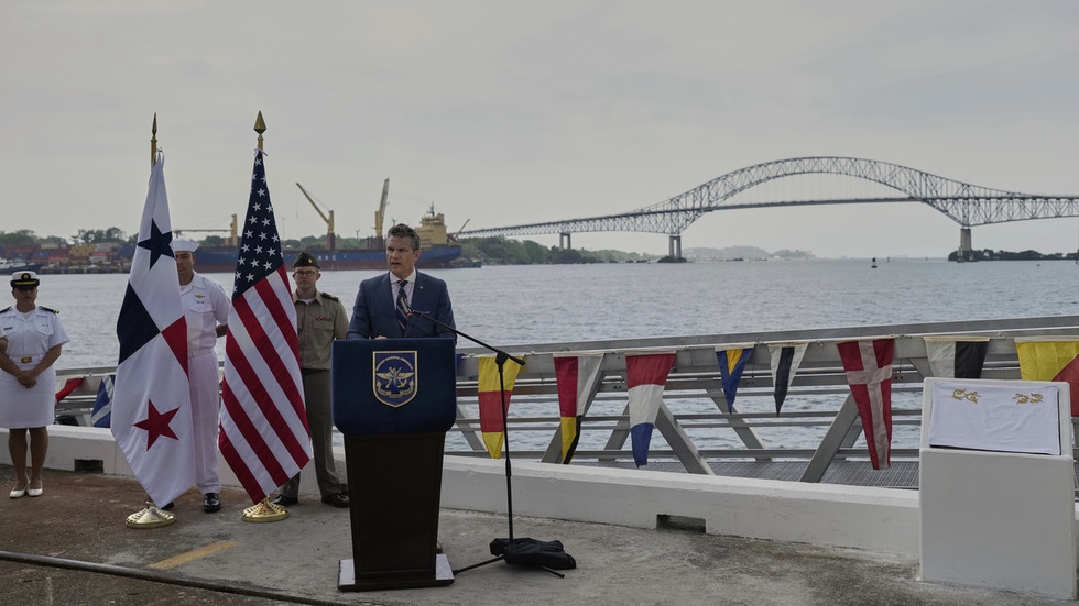 US delivers Panama Canal ultimatum to China