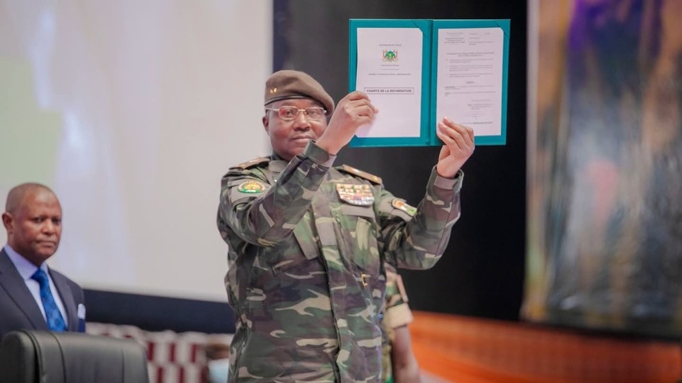 Niger drops French as official language