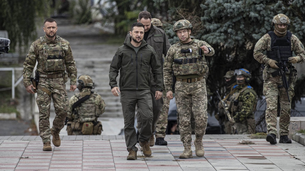 Ukraine's top general demands 30,000 conscripts a month