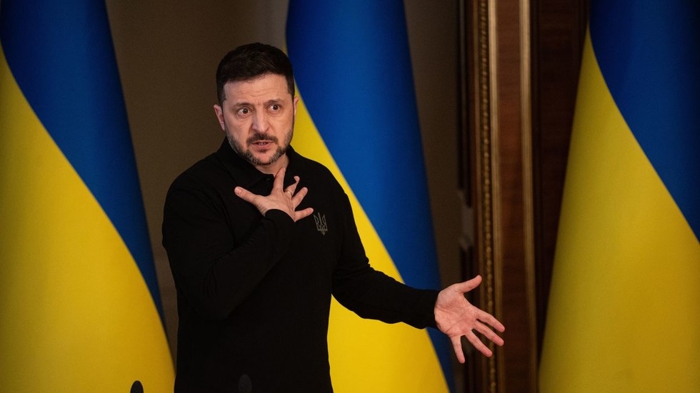 Zelensky delays elections by extending martial law