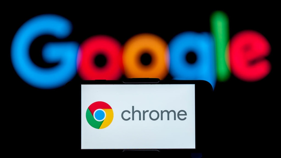 Google rival ready to snap up Chrome