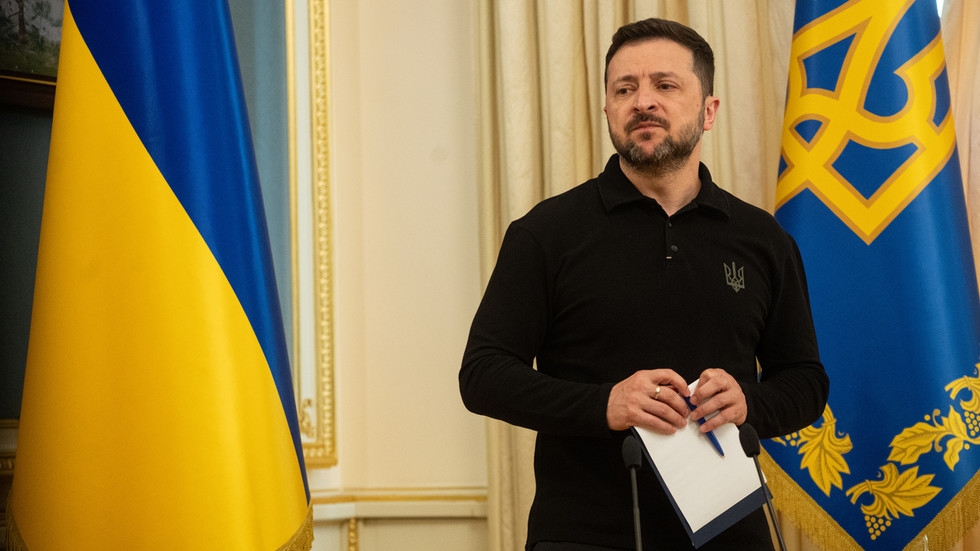 Zelensky admits Ukraine can't reclaim Crimea by force