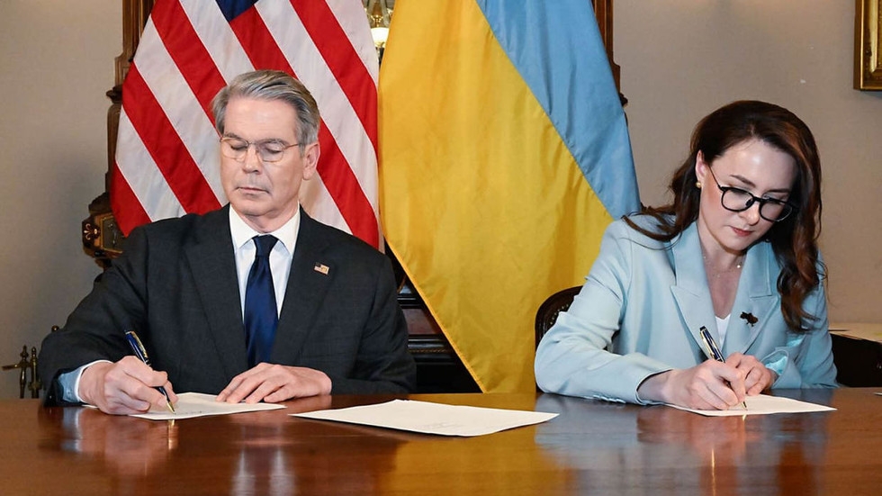 US-Ukraine minerals deal ‘hides secret agreements'