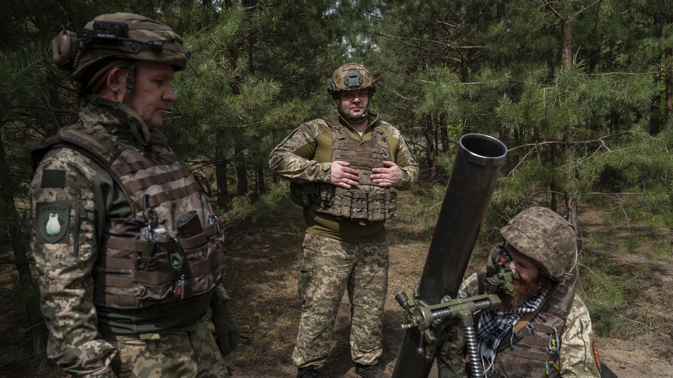Ukraine wasted $770 million on bogus arms deals
