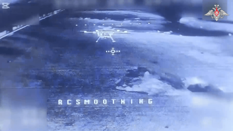 Russian forces take out Ukrainian rotorcraft drone bombers – MOD (VIDEO)