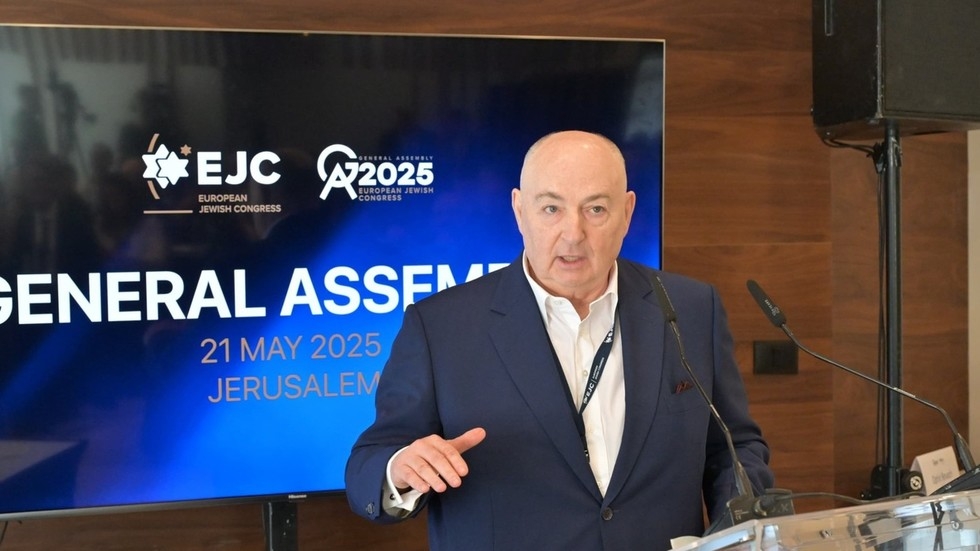 Russian tycoon reinstated as European Jewish Congress president