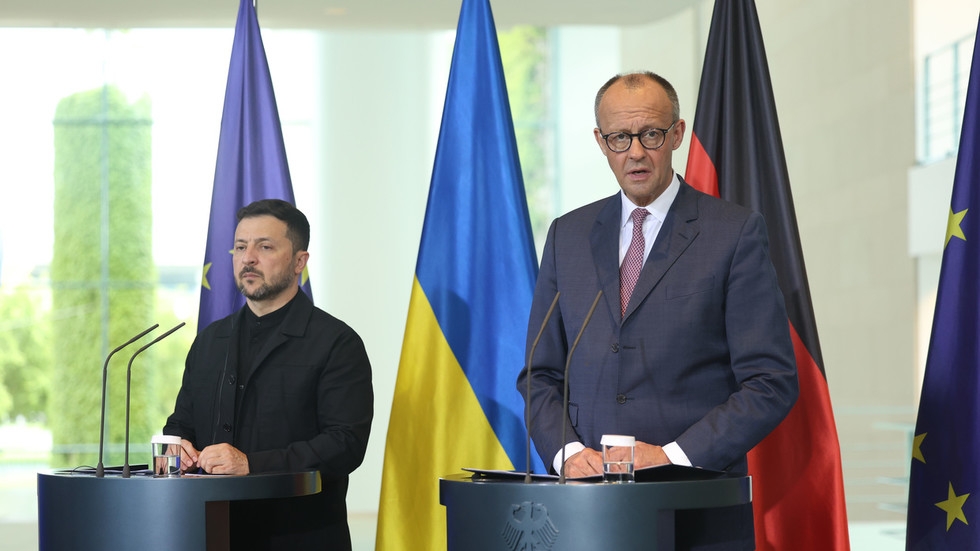Germany to help Ukraine produce long-range weapons