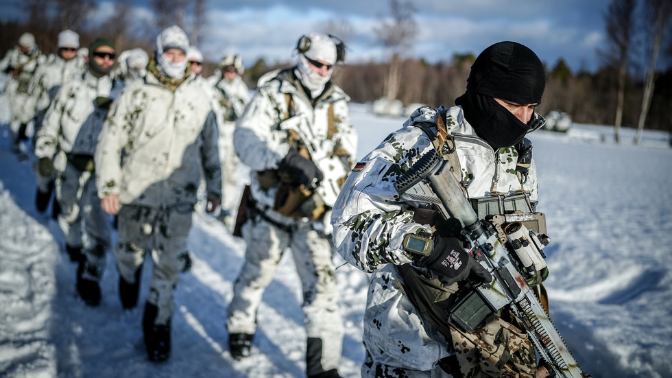 UK eyeing permanent Arctic military presence