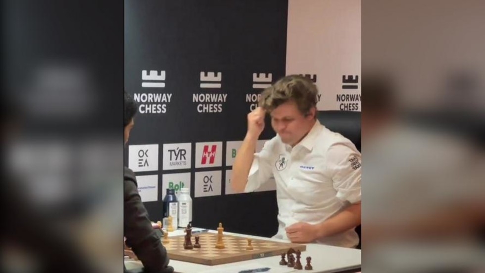 Magnus Carlsen punches table after stunning defeat to Gukesh (VIDEO)