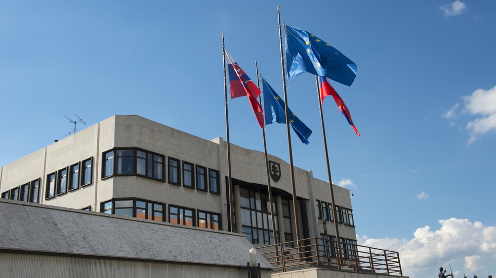 EU nation's parliament passes historic Russia sanctions resolution