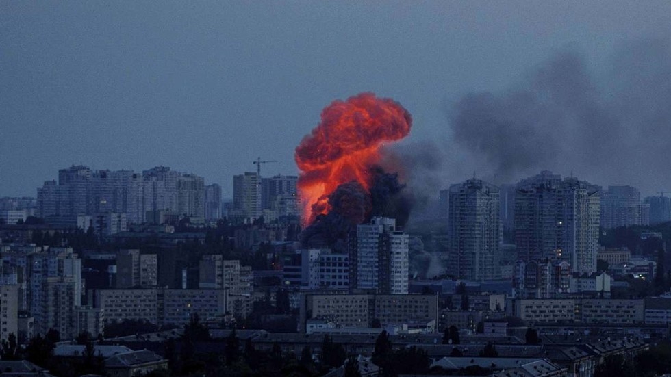Ukraine reports major Russian strike overnight (VIDEOS)