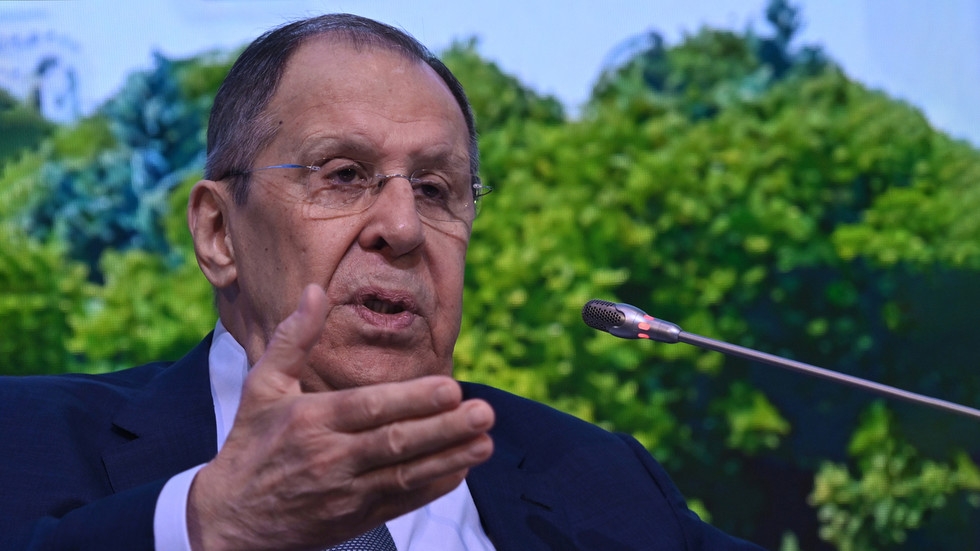 Lavrov reaffirms support for Russia-India-China trilateral format