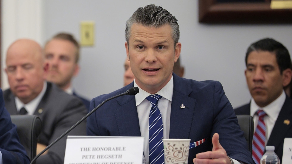 US to cut Ukraine aid