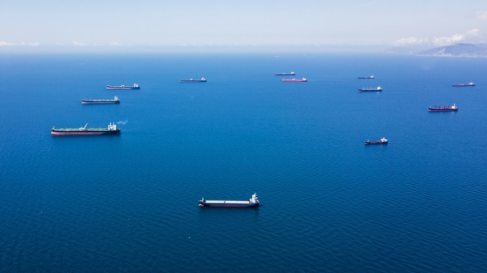 Russian exports surge despite Western sanctions