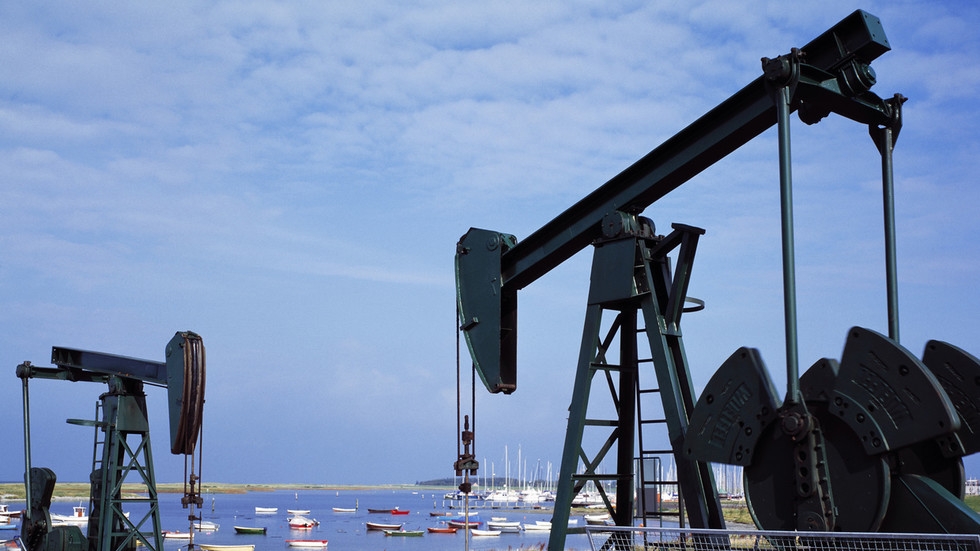 Oil prices continue to rise over escalating Israel-Iran conflict