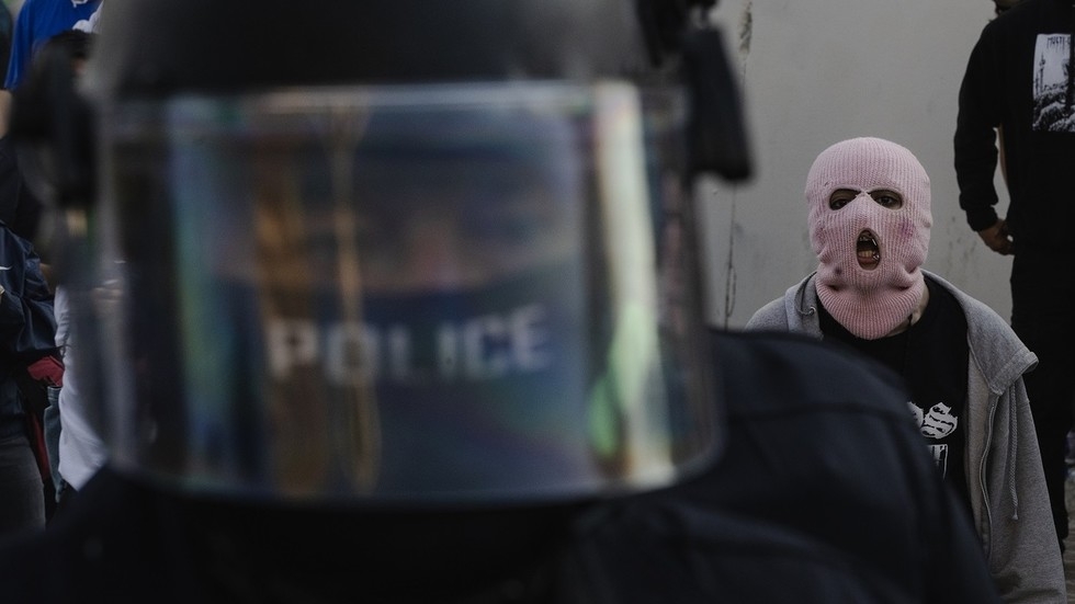 40% of Americans expect civil war in next decade