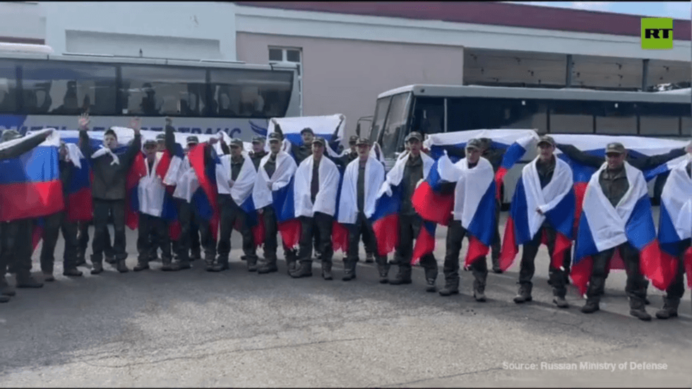 Group of Russian soldiers returned from Ukrainian captivity – MOD (VIDEO)