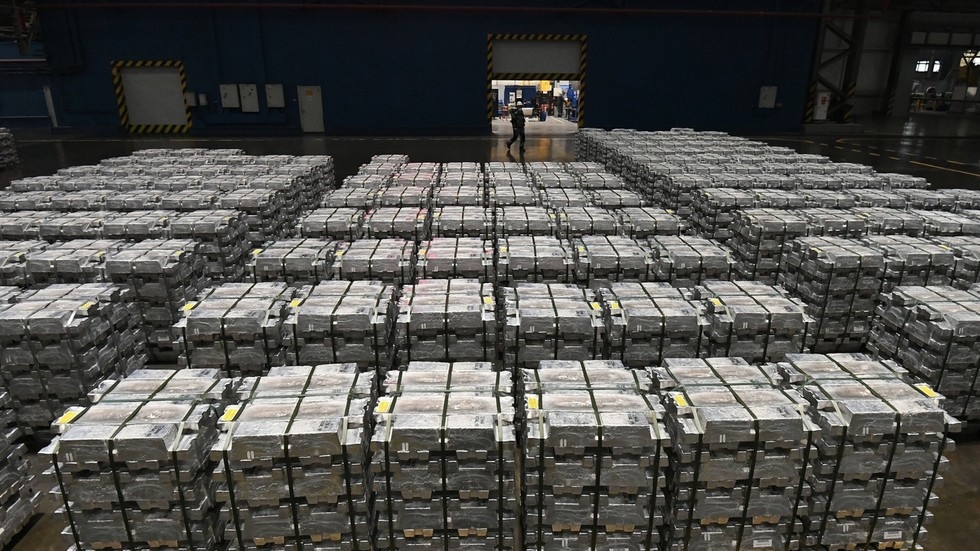 China boosting purchases of Russian metals