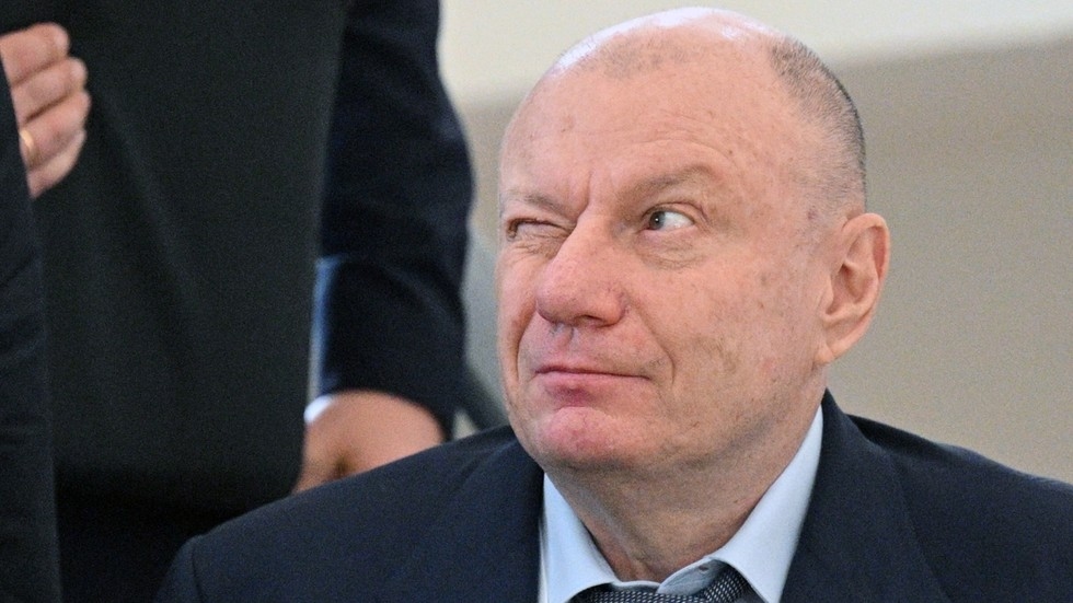 Richest Russians add $24 billion to wealth