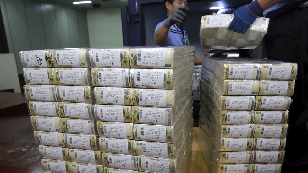 South Korea to give citizens free money
