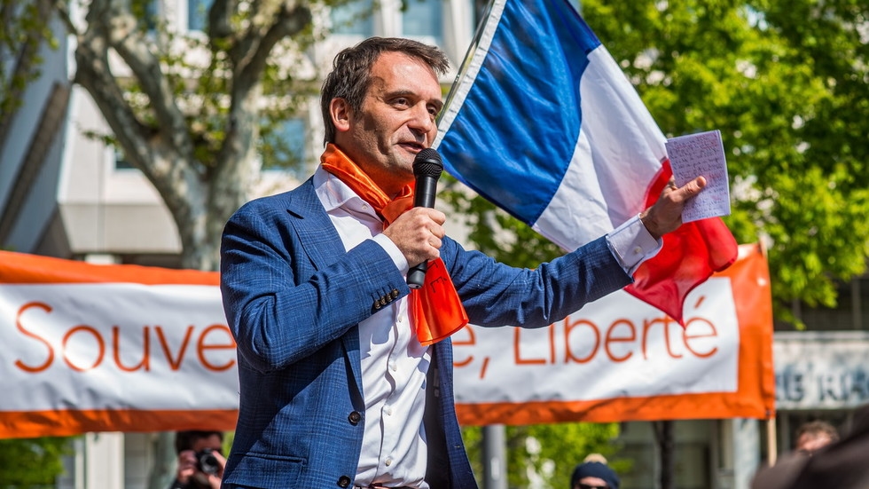 France not fit to replace BlackRock in Ukraine
