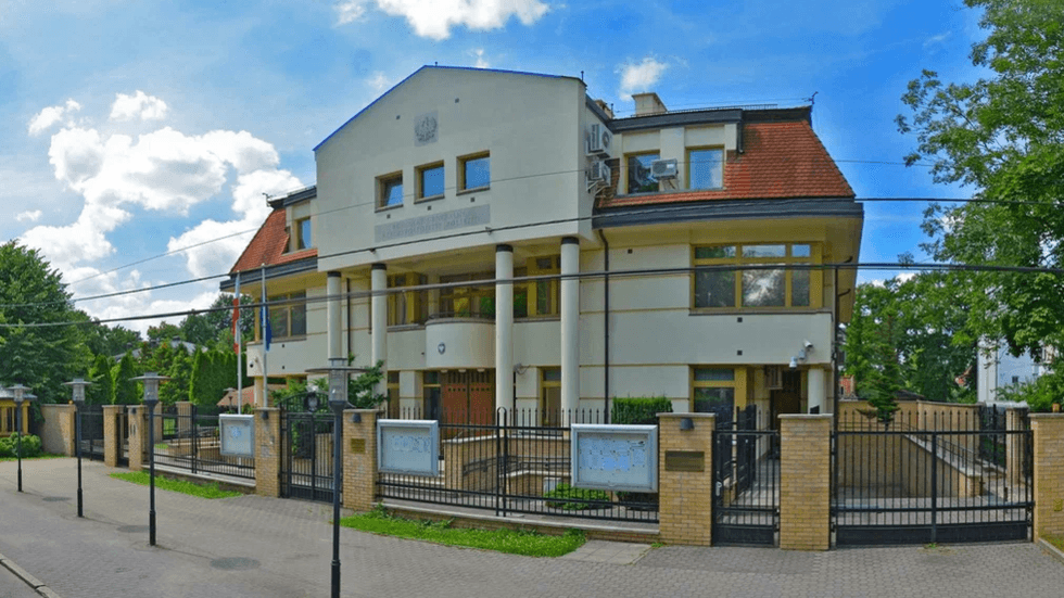 Russia closes EU state's consulate in border region