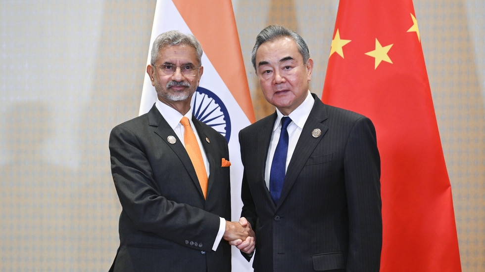India-China relations ‘gradually moving' in positive direction