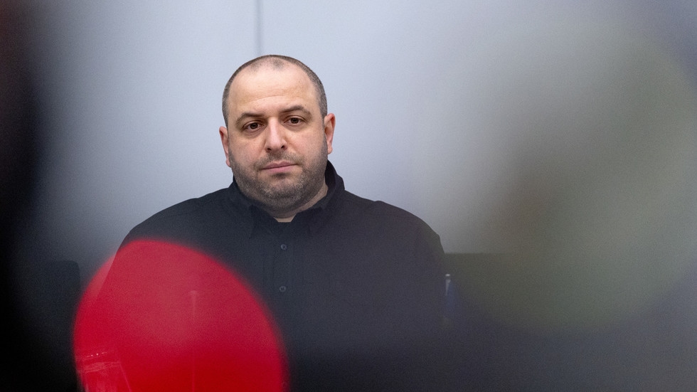 Zelensky replaces defense minister