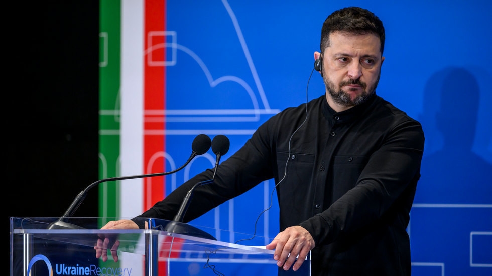 Western and Ukrainian officials held ‘secret meeting' on ousting Zelensky