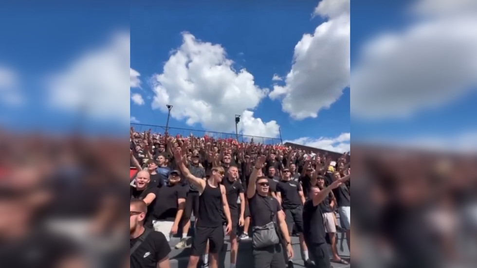 Ukrainian soccer fans filmed performing Nazi salutes