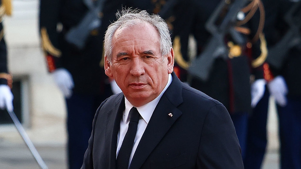 French debt ballooning by €5,000 a second
