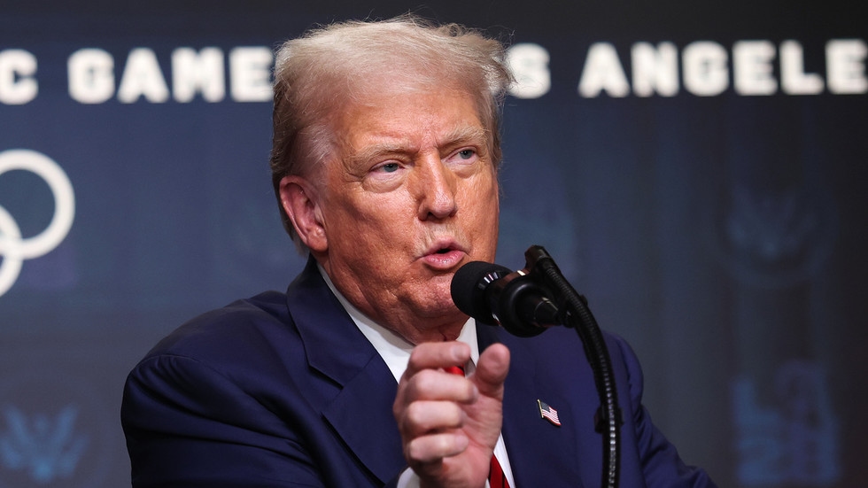 Trump vows to pull US out of Ukraine ‘mess'