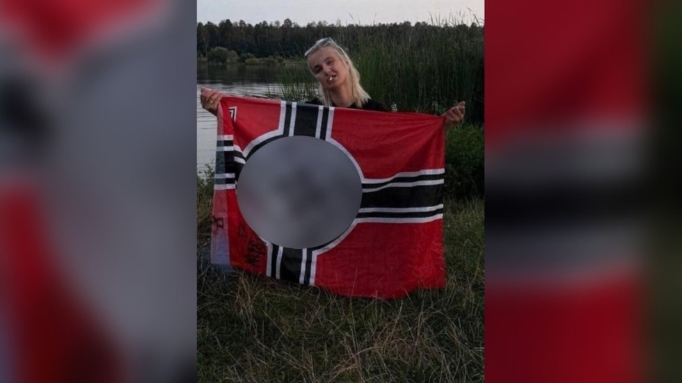 Ukrainian court secretary posts Nazi flag photo