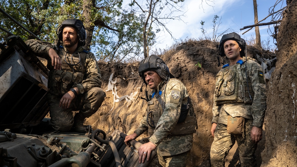 Ukrainian military plagued by rigid Soviet-style leadership