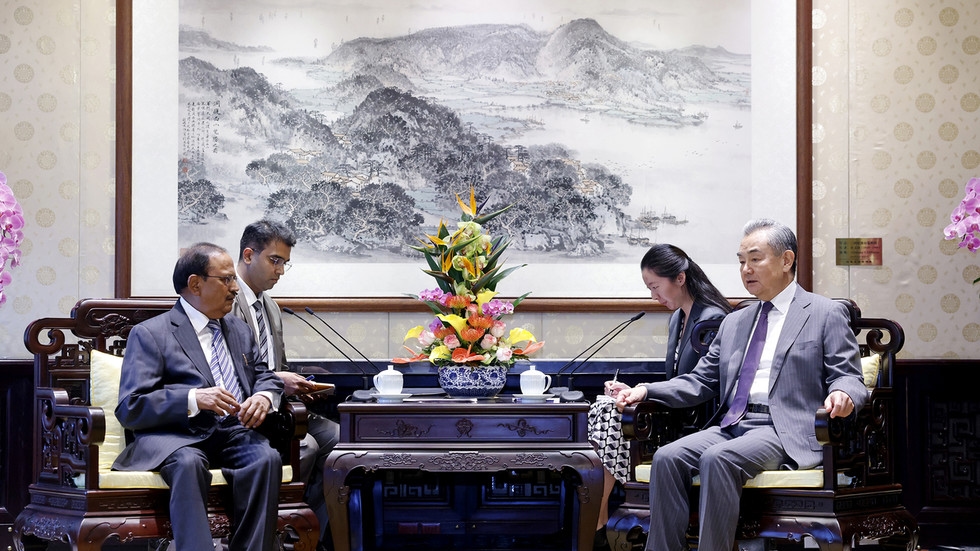 Chinese foreign minister to meet top Modi adviser in New Delhi