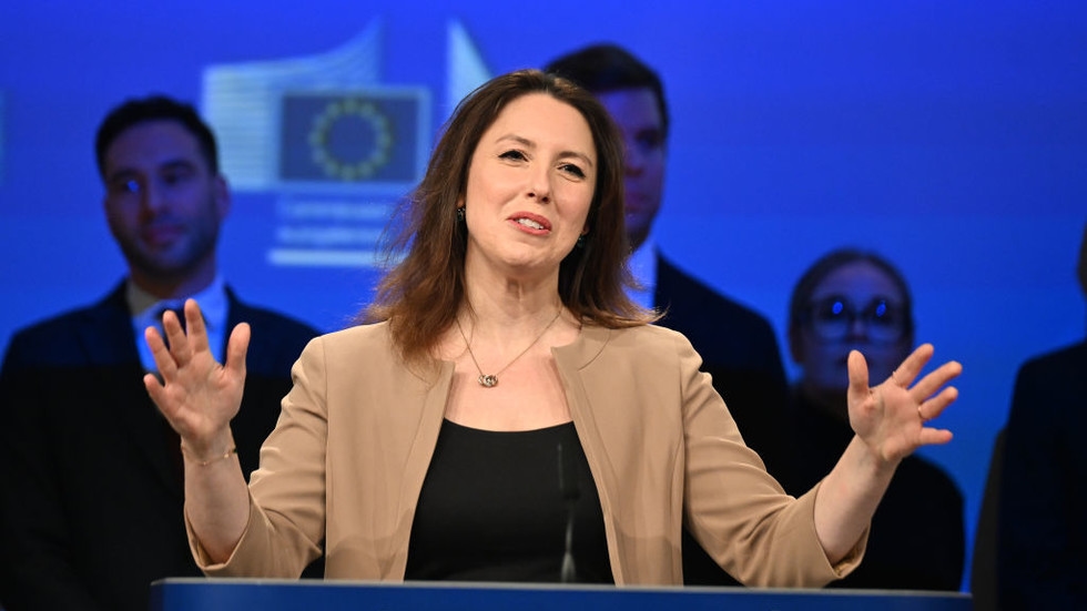 EU pledges to maintain Russian sanctions