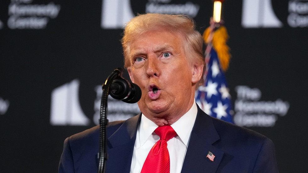 Trump slams ‘losers' trying to disrupt Putin talks