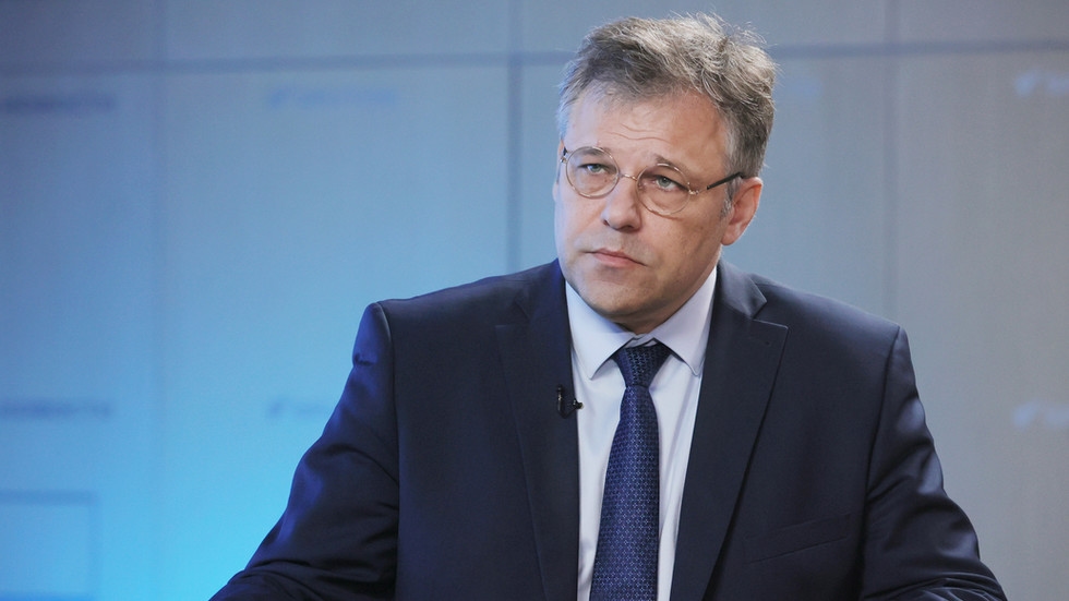 Ukraine kills civilians trying to cross into Russia
