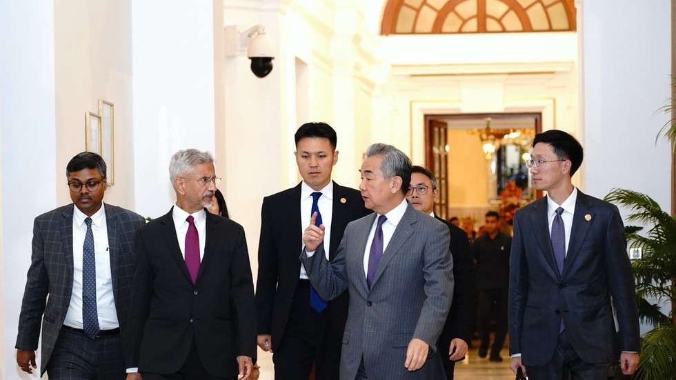 China to ease export restrictions to India