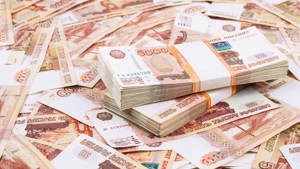 Ruble share of Russia's exports hits record high
