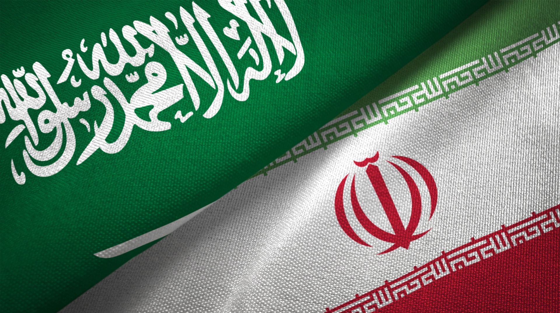 وزير الخارجية السعودي ونظيره الإيراني يناقشان المستجدات الإقليمية والجهود المبذولة بشأنها