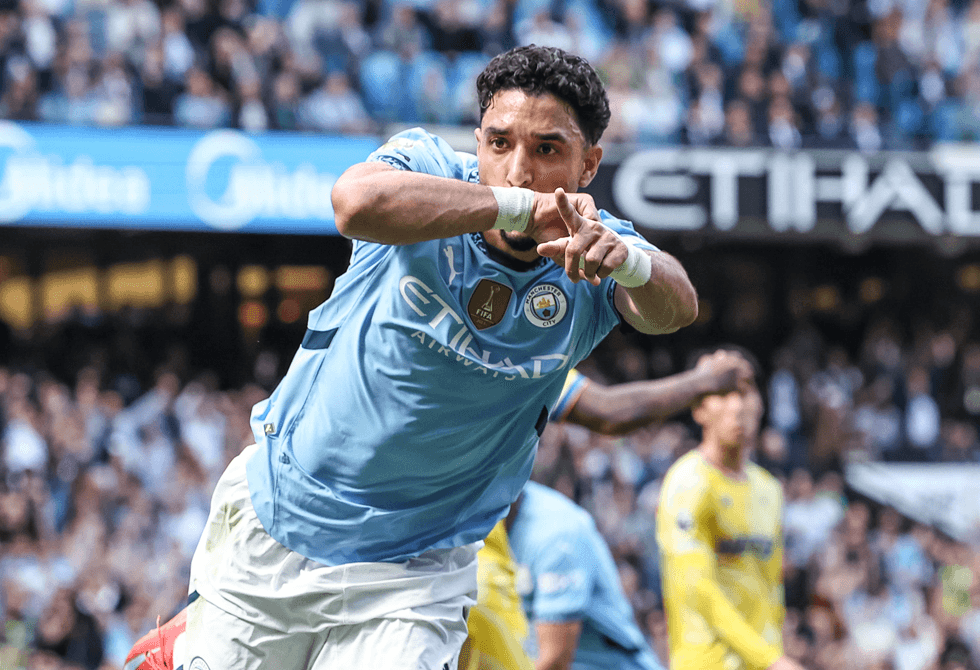مرموش يقود هجوم مانشستر سيتي أمام إيفرتون في الدوري الإنجليزي