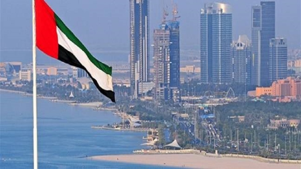 الإمارات تحظر على غير مواطنيها التحدث باللهجة الإماراتية في الإعلام